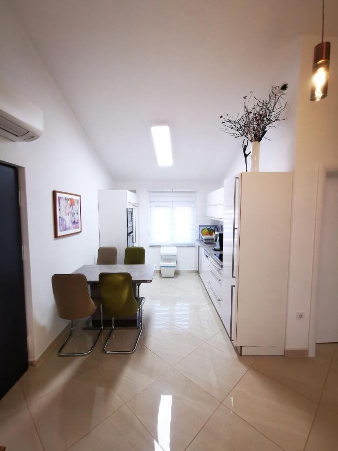 Apartments Petar Pan Fažana Εξωτερικό φωτογραφία